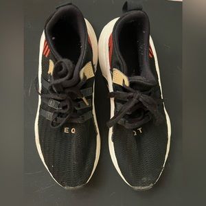 Adidas big boys tennis shoes